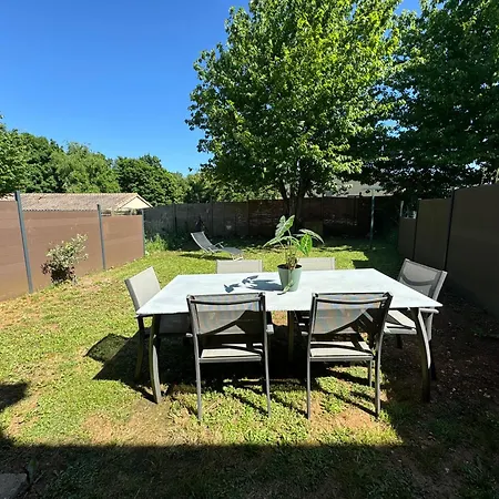 Дом отдыха La Petite Citadine Proche Futuroscope *