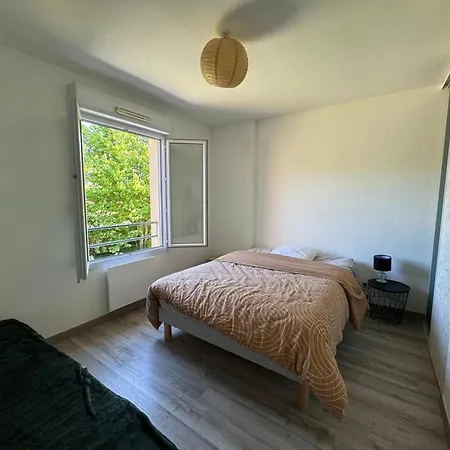 Hébergement de vacances La Petite Citadine Proche Futuroscope *