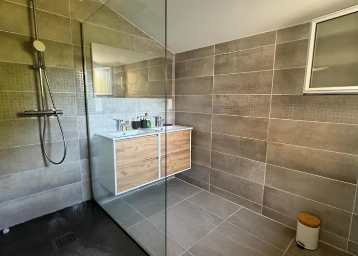 La Petite Citadine Proche Futuroscope * Пуатье