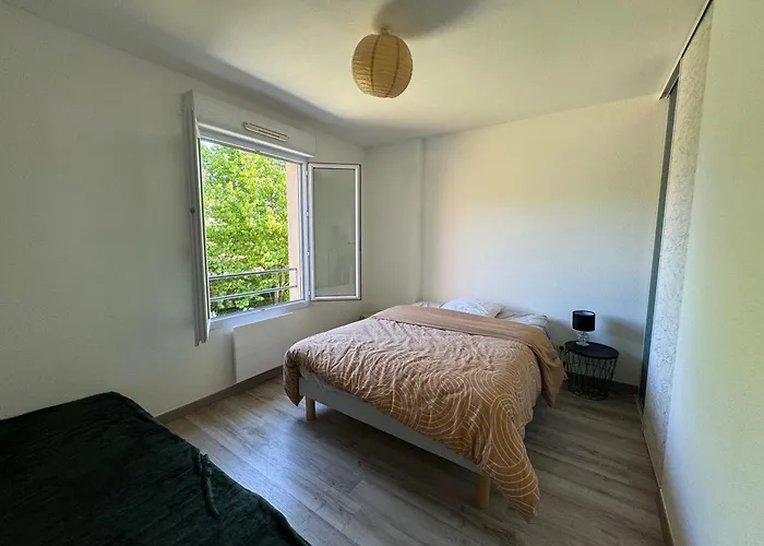 Holiday home La Petite Citadine Proche Futuroscope *